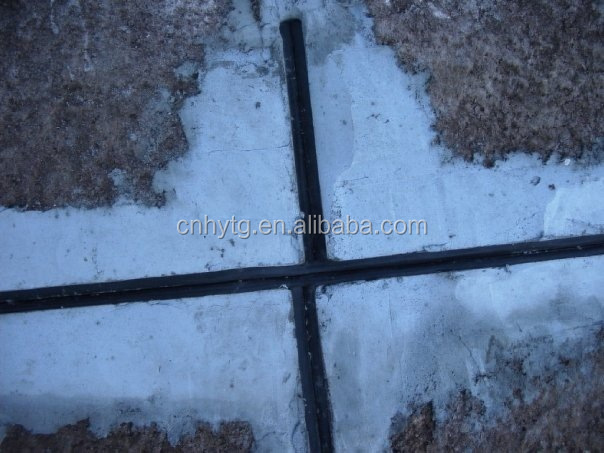 Strisce adesive autoadesive gonfianti di tipo espandente di bentonite per giunti di calcestruzzo 1