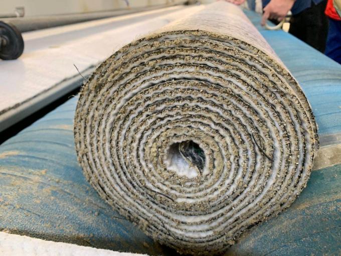 Bentonite Geotextile per rivestimento di stagni Bentonite naturale di sodio Rivestimento di argilla geosintetica 6