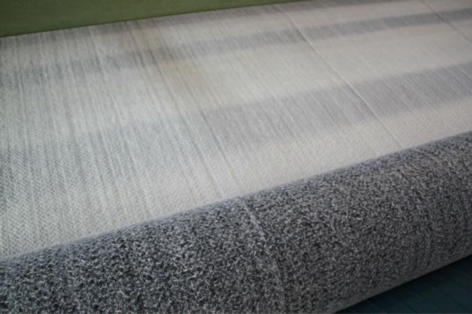 Liner in argilla geosintetica ad alta resistenza alla trazione con tappeto a membrana di bentonite impermeabile 9