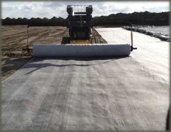 Liner in argilla geosintetica ad alta resistenza alla trazione con tappeto a membrana di bentonite impermeabile 15