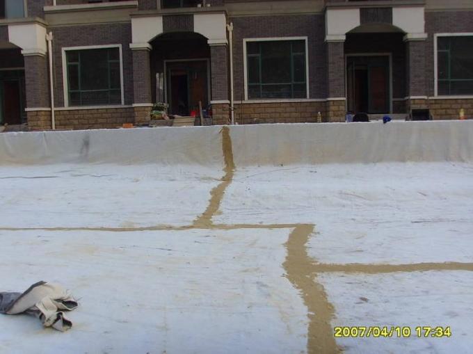 Liner in argilla geosintetica ad alta resistenza alla trazione con tappeto a membrana di bentonite impermeabile 18
